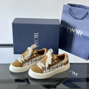 DIOR B33 SPIN SNEAKERS IN BROWN – CD220