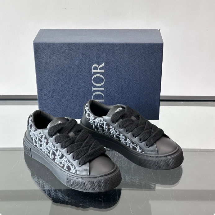 DIOR B33 SPIN SNEAKERS – LIMITED AND NUMBERED EDITION BLACK SMOOTH CALFSKIN – CD207