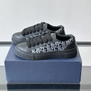DIOR B33 SPIN SNEAKERS – LIMITED AND NUMBERED EDITION BLACK SMOOTH CALFSKIN – CD207
