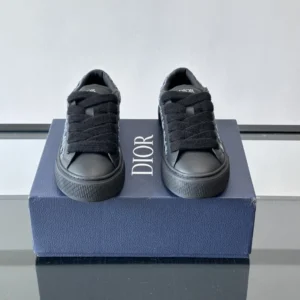 DIOR B33 SPIN SNEAKERS – LIMITED AND NUMBERED EDITION BLACK SMOOTH CALFSKIN – CD207