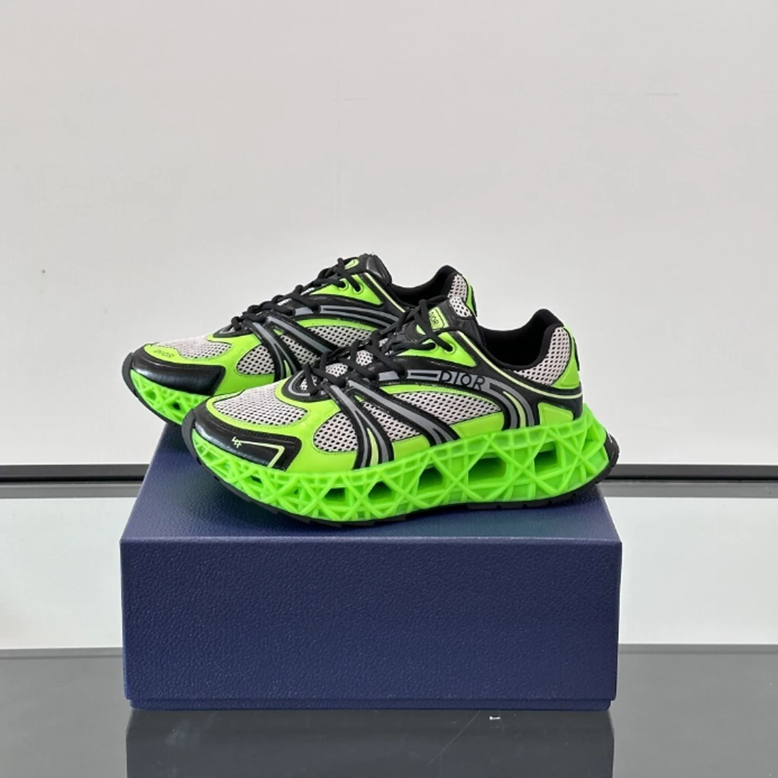 DIOR B35 NXXT-SNEAKERS IN GREY AND GREEN – CD231