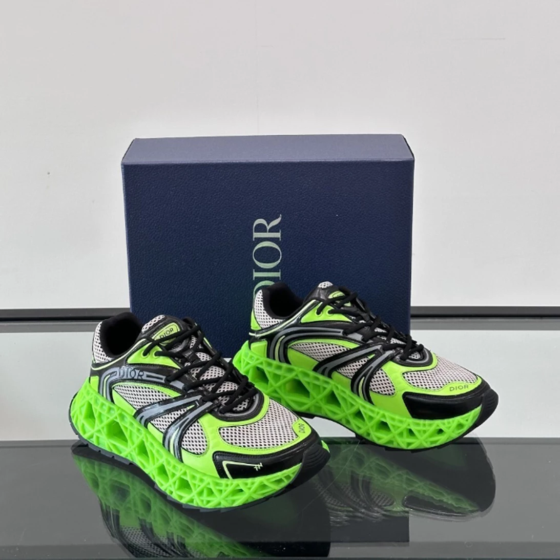 DIOR B35 NXXT-SNEAKERS IN GREY AND GREEN – CD231