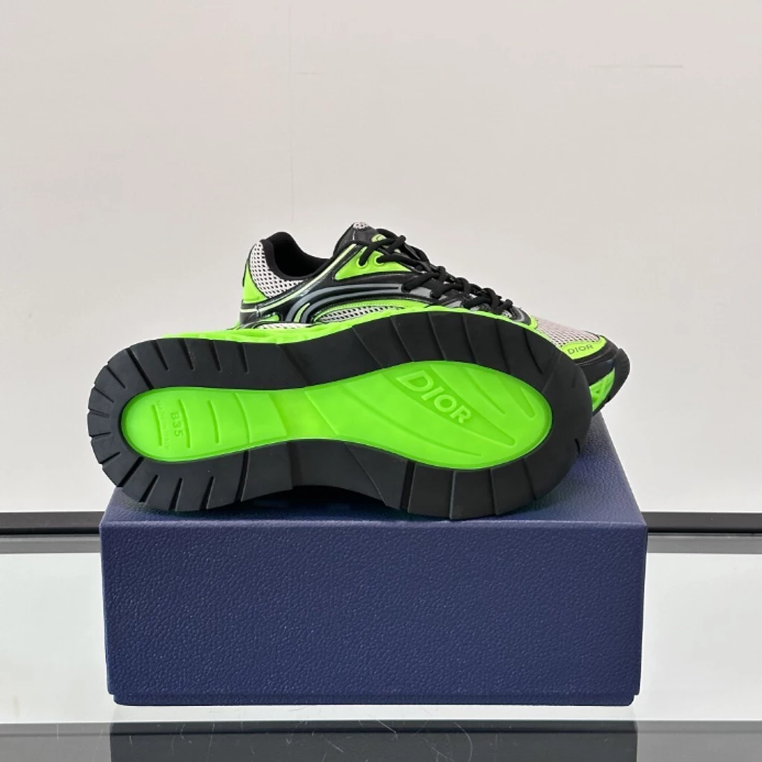 DIOR B35 NXXT-SNEAKERS IN GREY AND GREEN – CD231