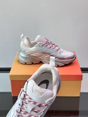 DIOR B44 BLADE SNEAKERS GRADIENT WHITE AND SILVER-TONE – CD210