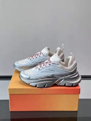 DIOR B44 BLADE SNEAKERS GRADIENT WHITE AND SILVER-TONE – CD210