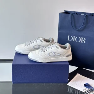 DIOR B57 DRIBBLE SNEAKERS WHITE AND GRAY SMOOTH CALFSKIN WITH WHITE SUEDE – CD218